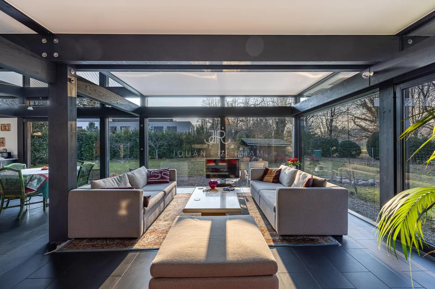 Superbe maison lumineuse en bordure du Golf Club de Genève - Photo 2 sur 9