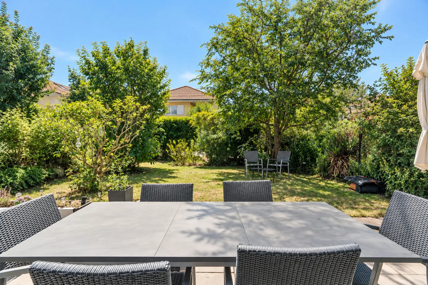 Bella villa a schiera vicino ai garage a Epalinges - Foto 11 di 14
