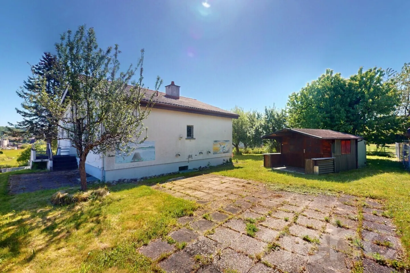 Belle maison familiale avec 6,5 pièces, jardin et vue imprenable ! - Photo 1 sur 13