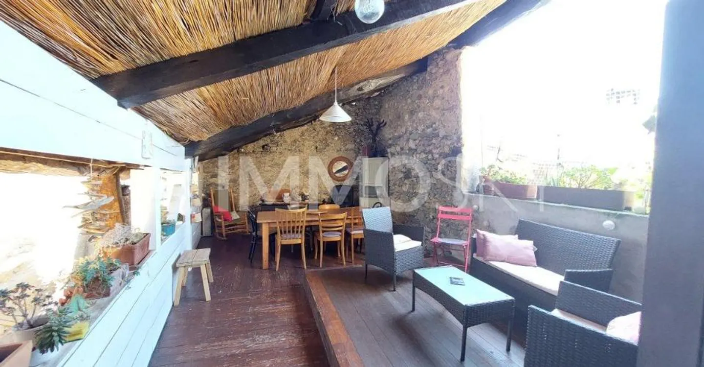 Individual village house - Photo 2 of 5