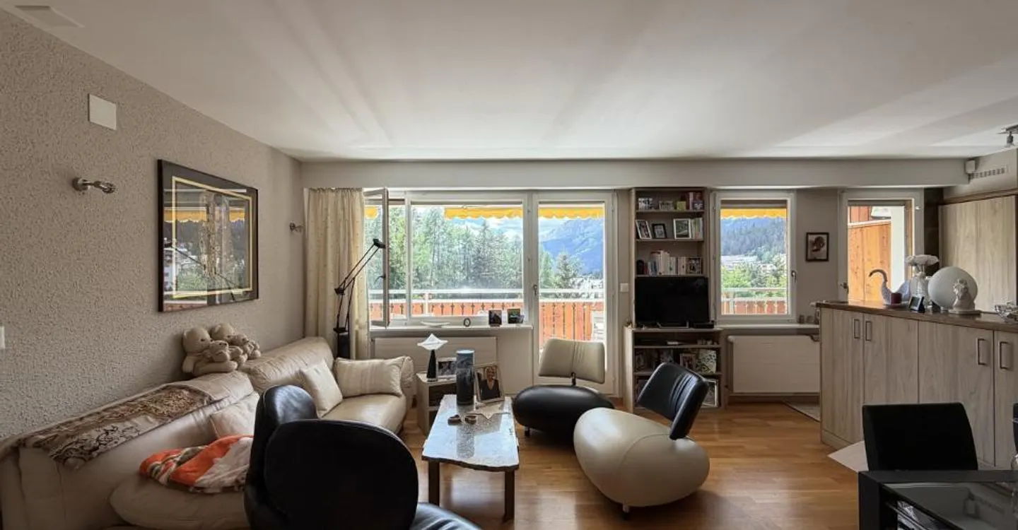 Möbliertes 4,5-Zimmer-Apartment - Foto 1 von 9