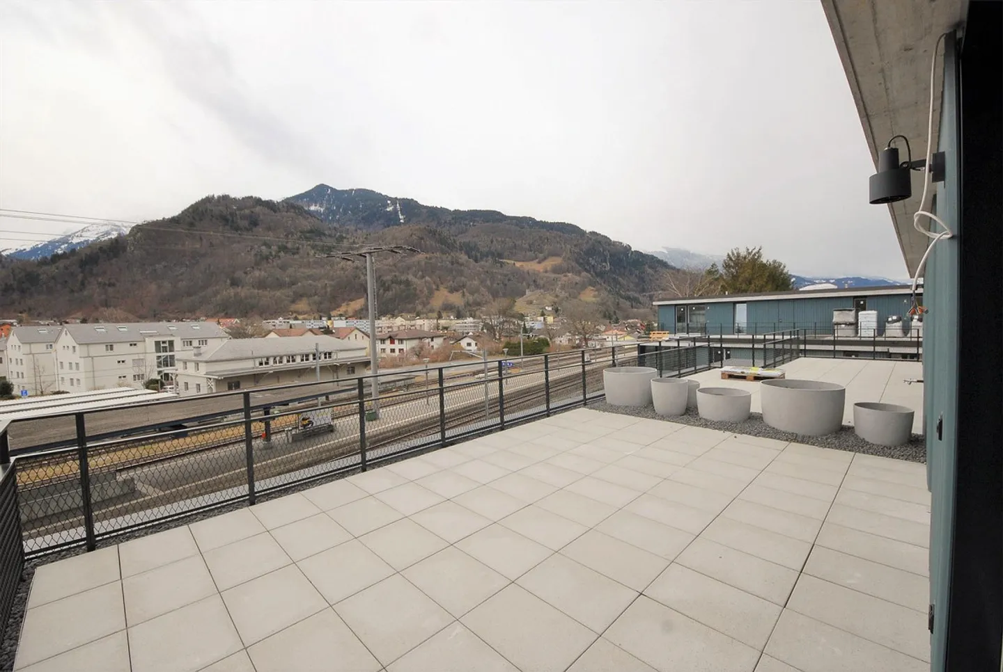 Appartement Attique Moderne dans un Bon Emplacement - Photo 7 sur 10