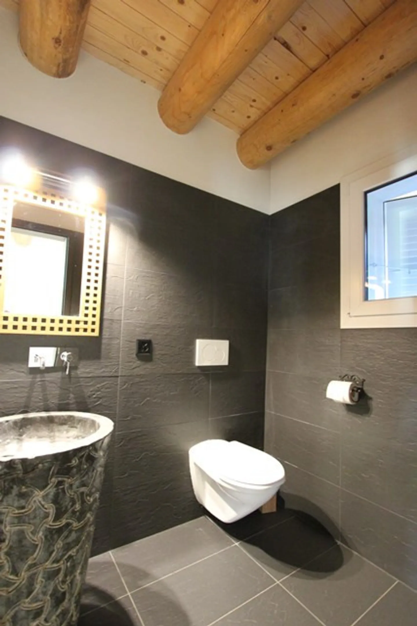 Villa with swimming pool and panoramic view of Lake Geneva, the Alps, Mont Blanc - Photo 8 of 13