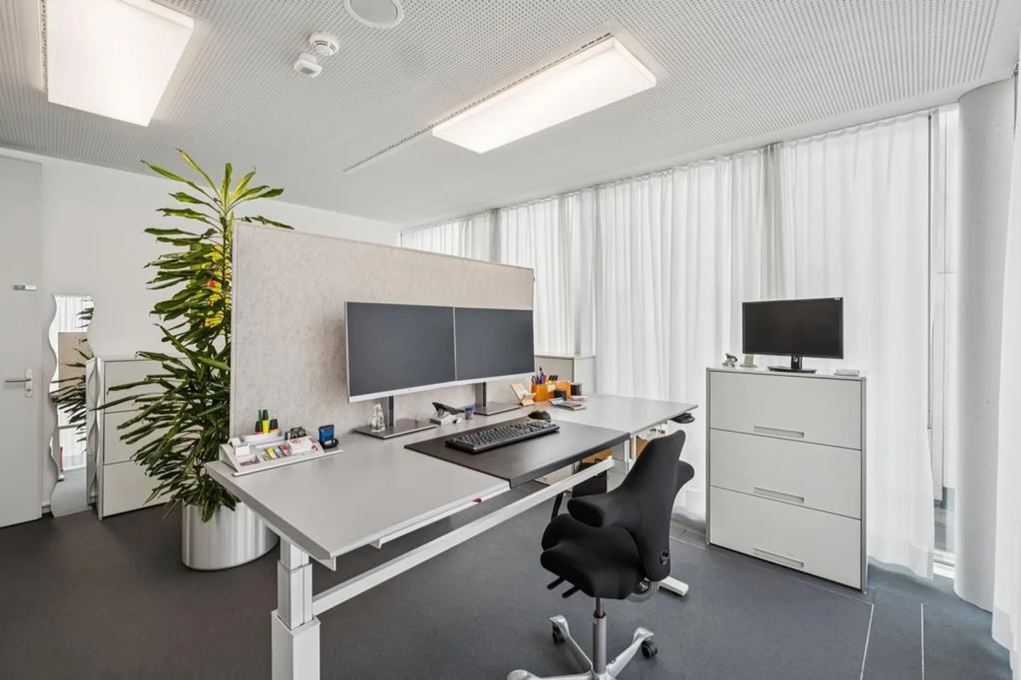 Uffici altamente sviluppati in posizione centrale - Foto 7 di 11