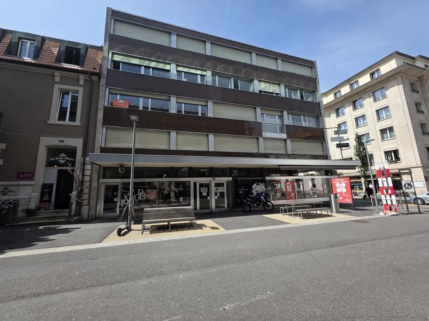 Local commercial de 75 m2 en centre-ville, polyvalent et lumineux - Photo 7 sur 9