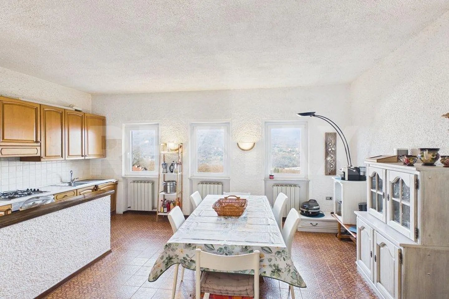 Belle et ensoleillée maison dans un emplacement panoramique (Italie) - Photo 6 sur 13