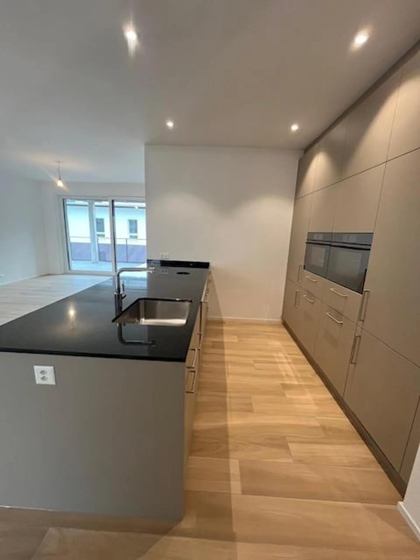 Modernes 3.5-Zimmer-Apartment - Foto 5 von 18