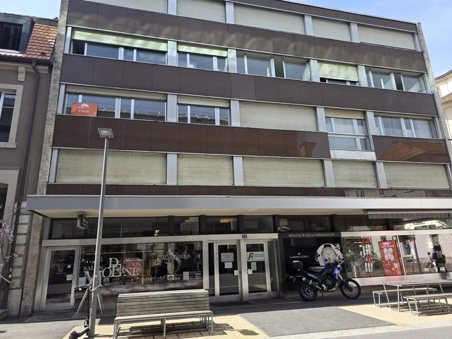 Local commercial de 75 m2 en centre-ville, polyvalent et lumineux - Photo 9 sur 9