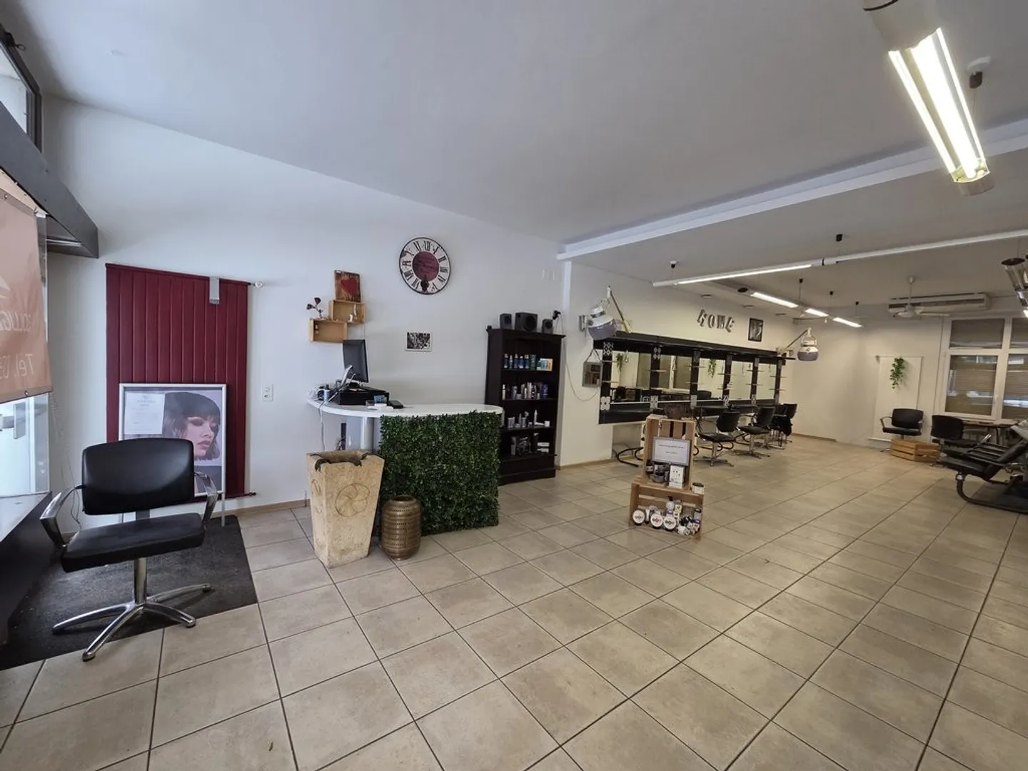 Local commercial de 75 m2 en centre-ville, polyvalent et lumineux - Photo 5 sur 9