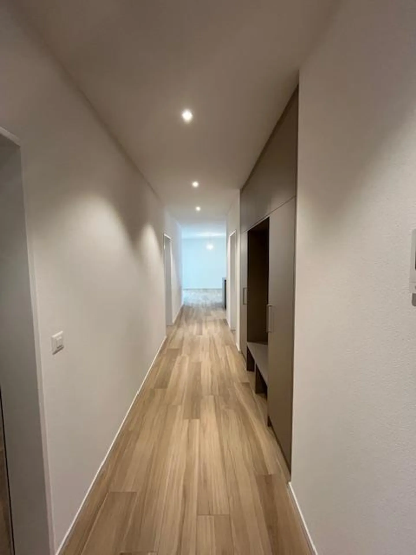 Modernes 3.5-Zimmer-Apartment - Foto 9 von 18