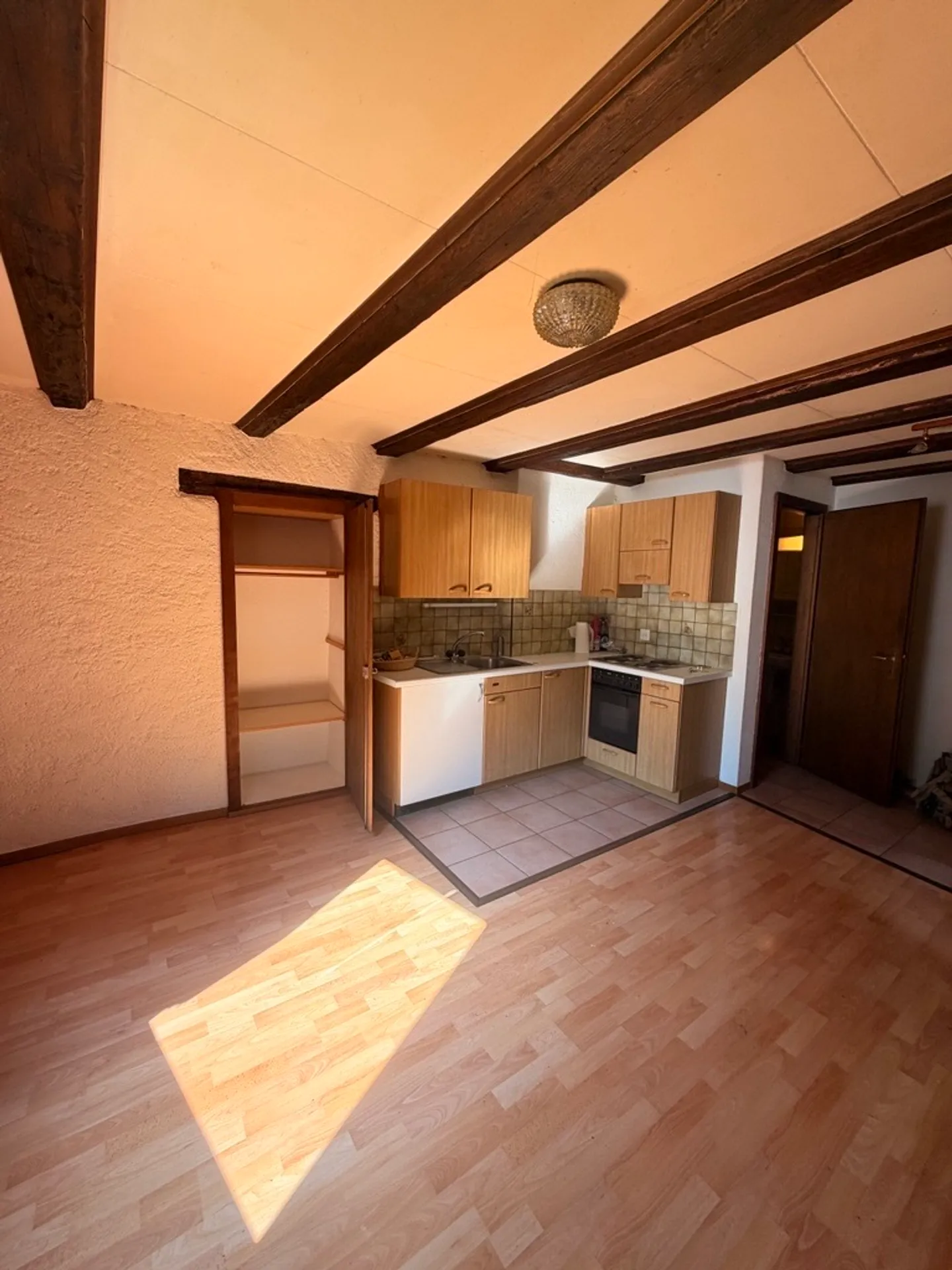 1-room apartment - Photo 1 of 5
