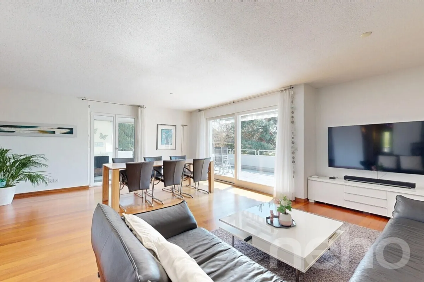 Casa bifamiliare attraente di 5,5 stanze - Foto 2 di 11