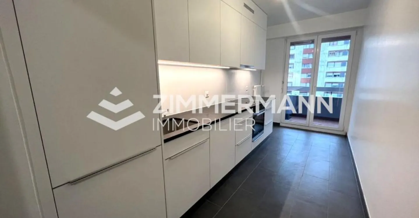 Thônex: Magnificent 5-room apartment with balcony! - Photo 2 of 5