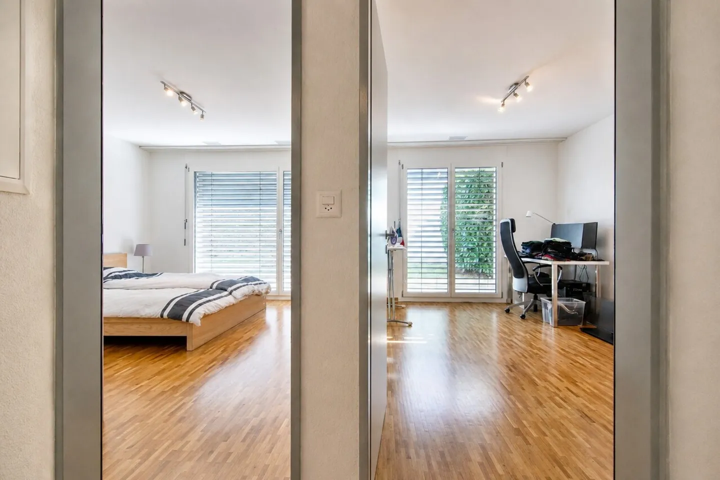 Appartement confortable avec balcon vitré - Photo 4 sur 11