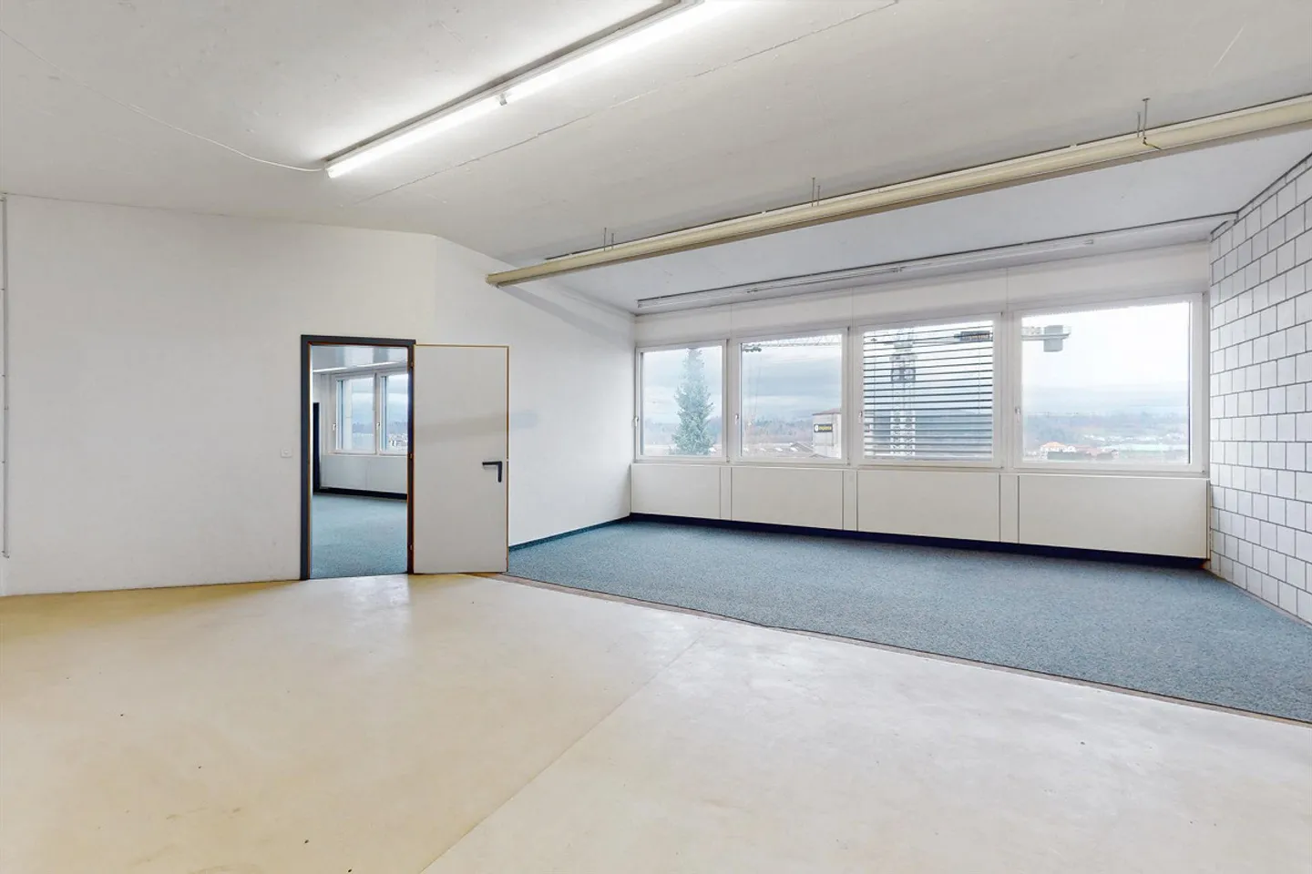 Office and Commercial Space - GO! Commercial Building in Oberentfelden - 130m2 - Photo 7 of 13