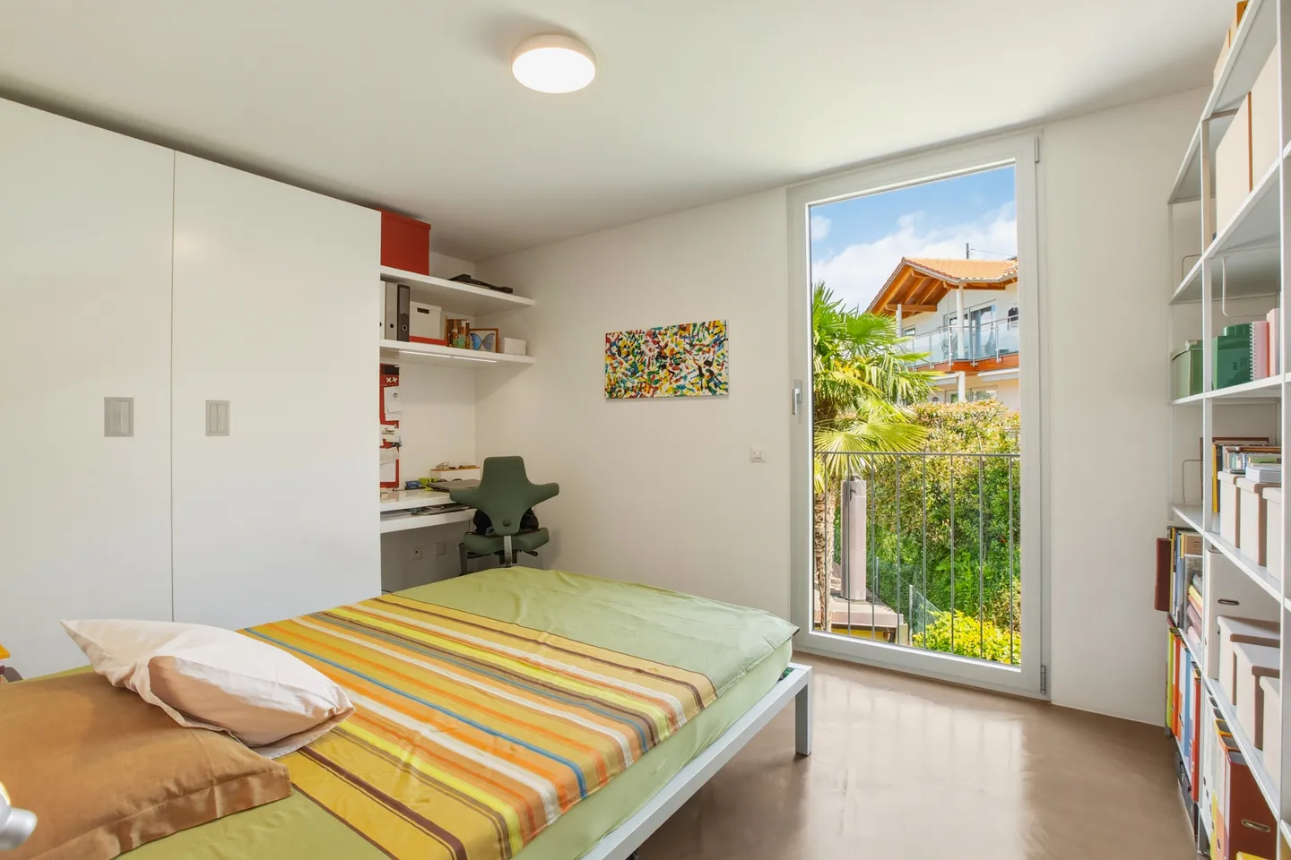 Charmantes Appartement mit Terrasse - Foto 3 von 4