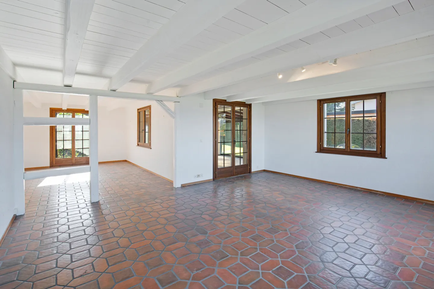 Villa Charmante avec Vue sur le Lac - Photo 4 sur 8