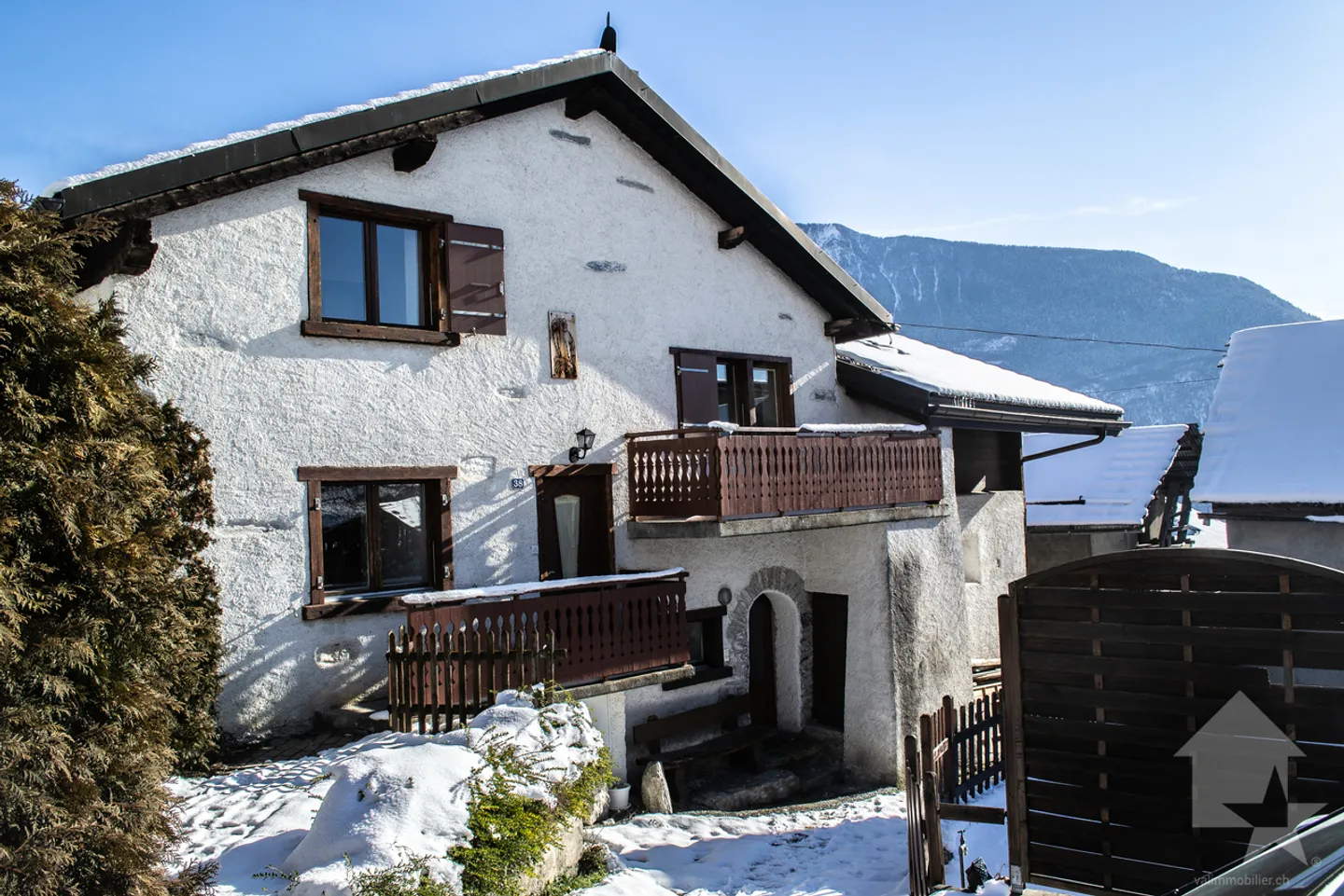 Bellissima casa di villaggio con carattere di 5.5 e 2.5 stanze - Foto 1 di 34