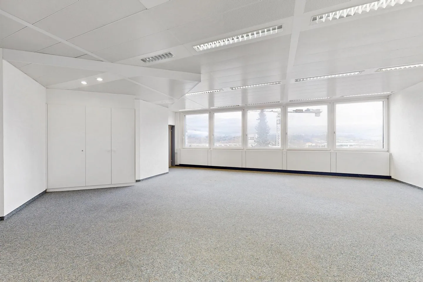 Office and Commercial Space - GO! Commercial Building in Oberentfelden - 130m2 - Photo 11 of 13
