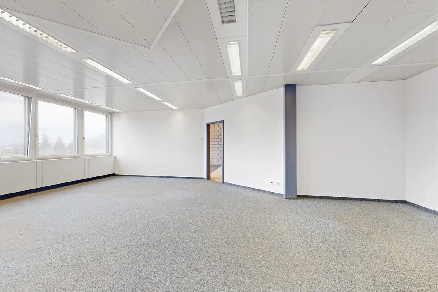 Office and Commercial Space - GO! Commercial Building in Oberentfelden - 130m2 - Photo 12 of 13