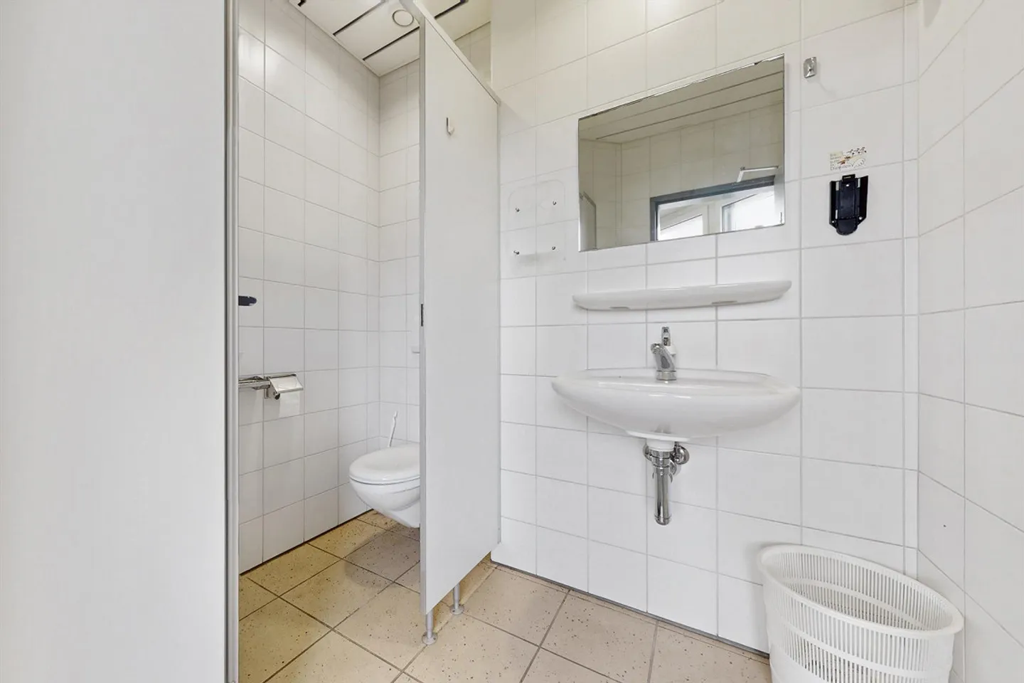 Office and Commercial Space - GO! Commercial Building in Oberentfelden - 130m2 - Photo 13 of 13