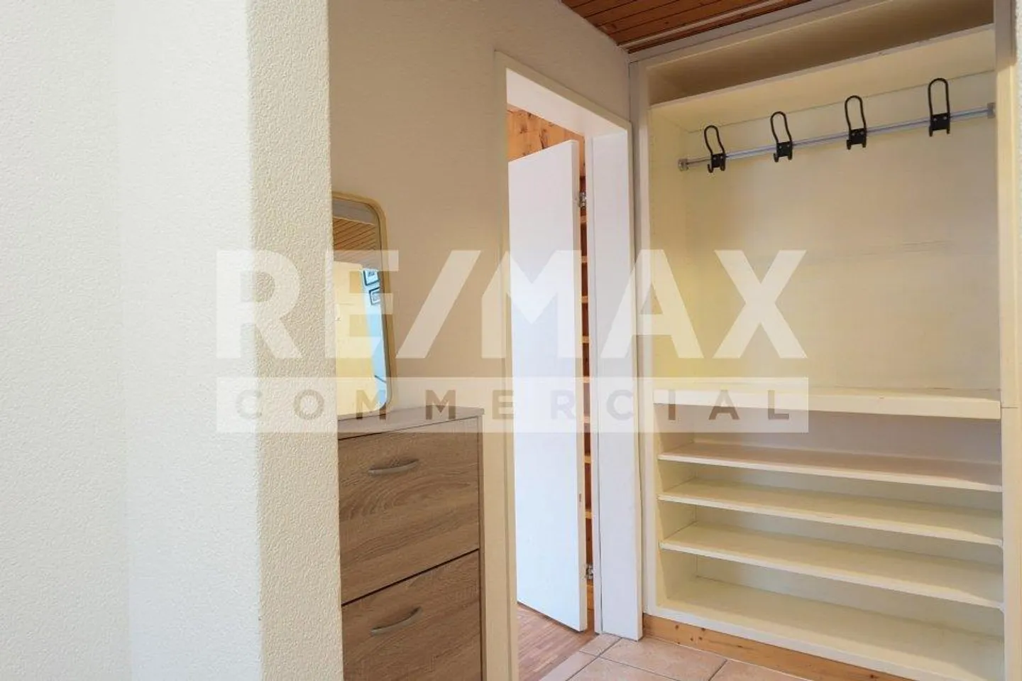 Attractive Office/Practice for Rent in Stetten, Baden - Photo 7 of 13