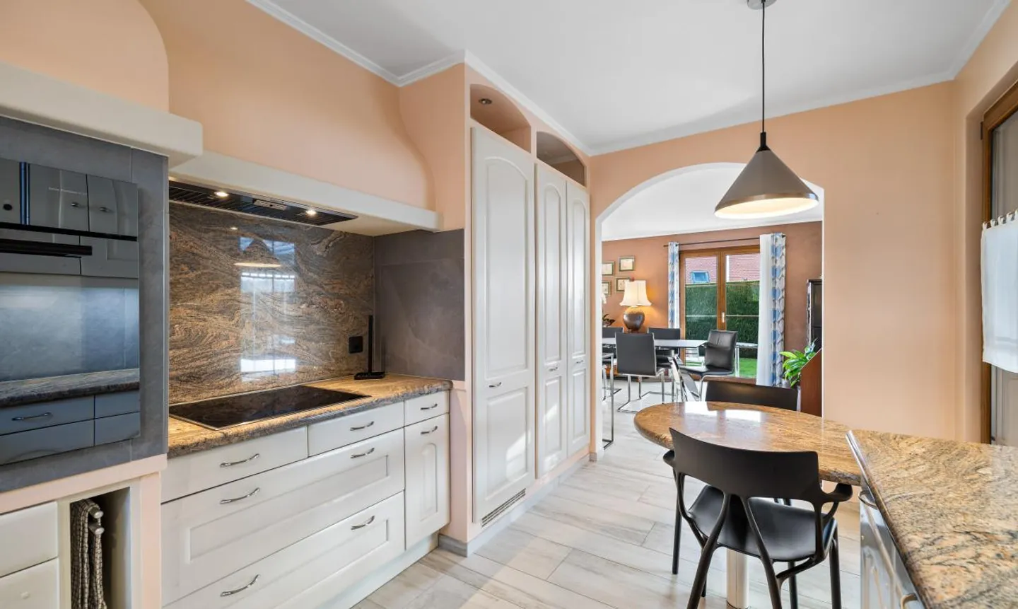 Individual house combining modern comfort and energy performance - Photo 5 of 13