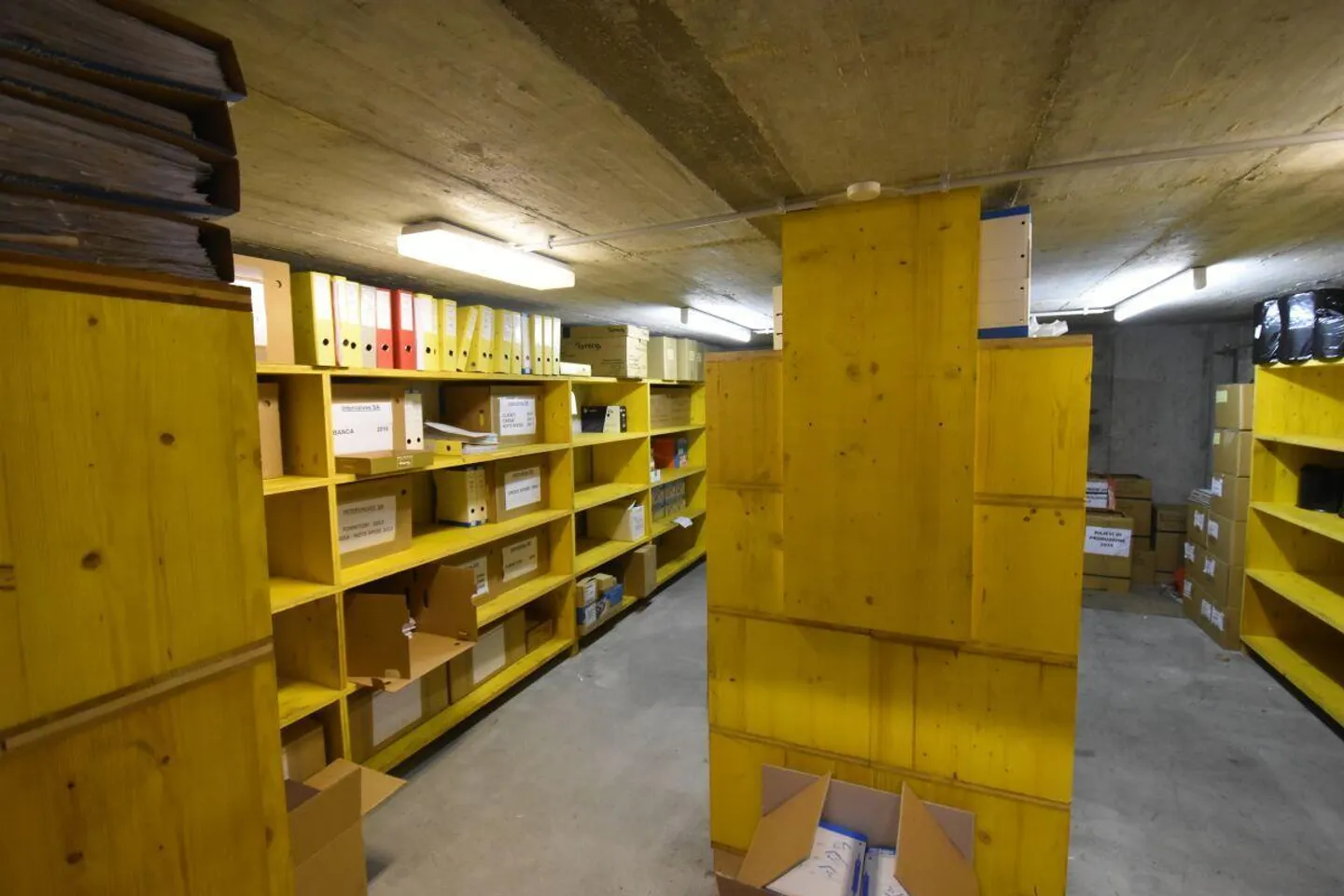 Industriegebäude - Foto 8 von 11