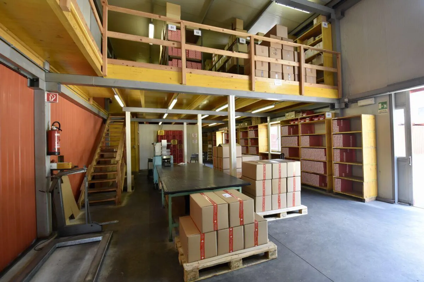 Industriegebäude - Foto 9 von 11