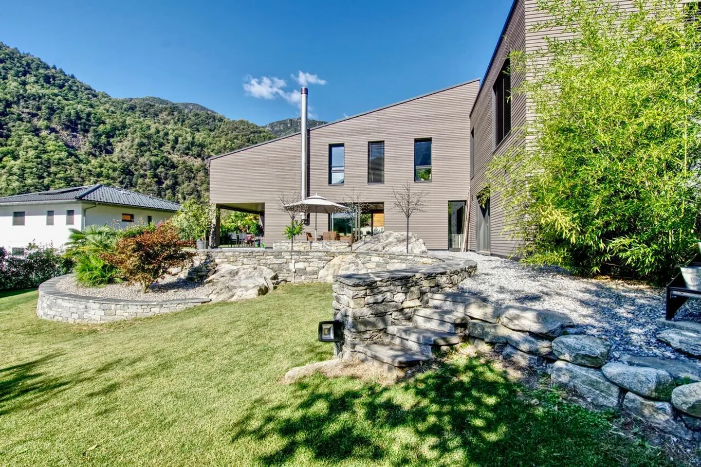 Moderno, elegante, sostenibile - Casa in legno unica - Foto 6 di 6