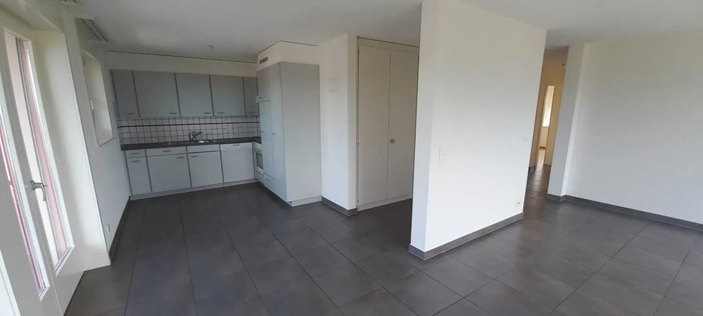 Appartement de 4,5 pièces au 1er étage - Photo 2 sur 12