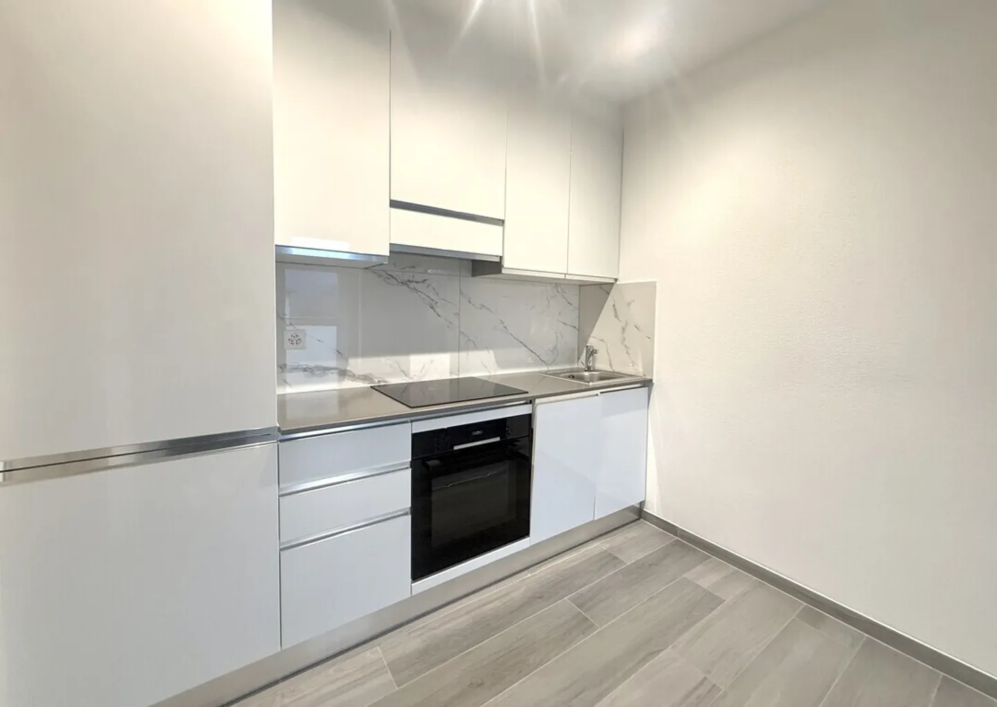 BIS ZU 3 MONATE GRATIS - Neue, moderne 3.5-Zimmer-Wohnung in Vacallo - Foto 1 von 7