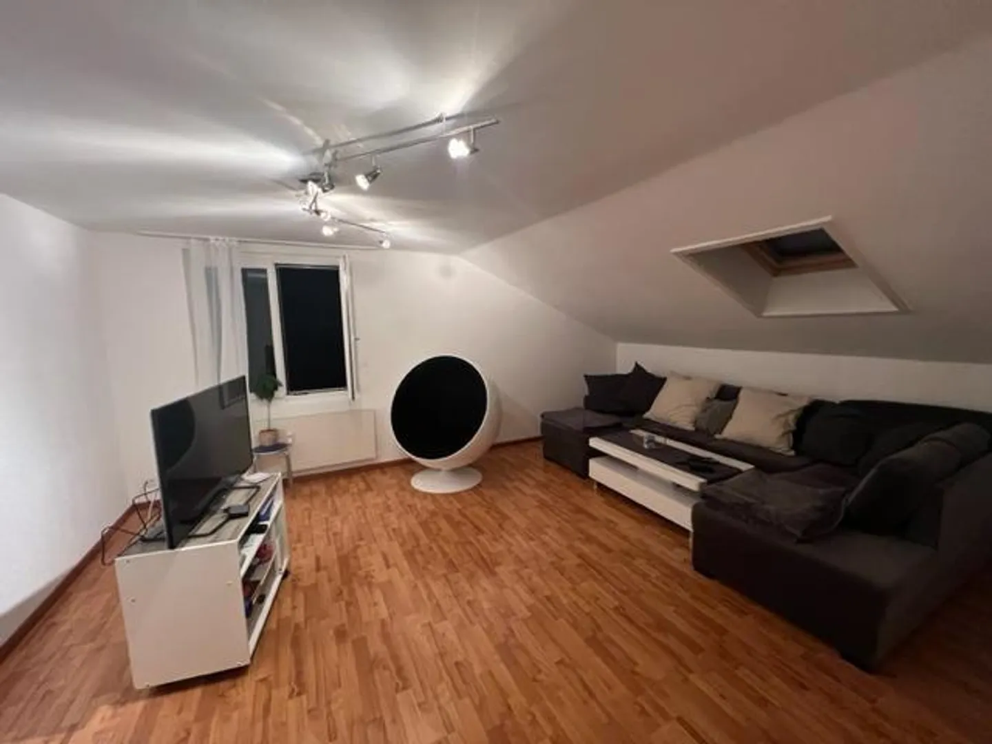 MFH appartement en penthouse 3,5 pièces avec terrasse magnifique et vue panoramique - Photo 2 sur 7