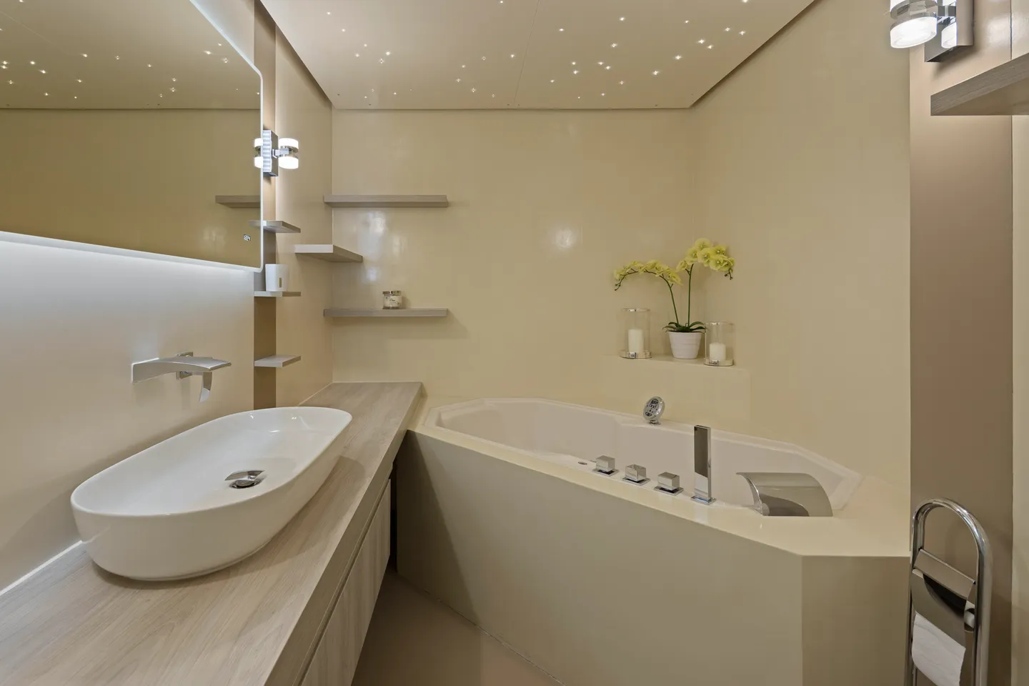 Dream home with garden oasis - Photo 11 of 13