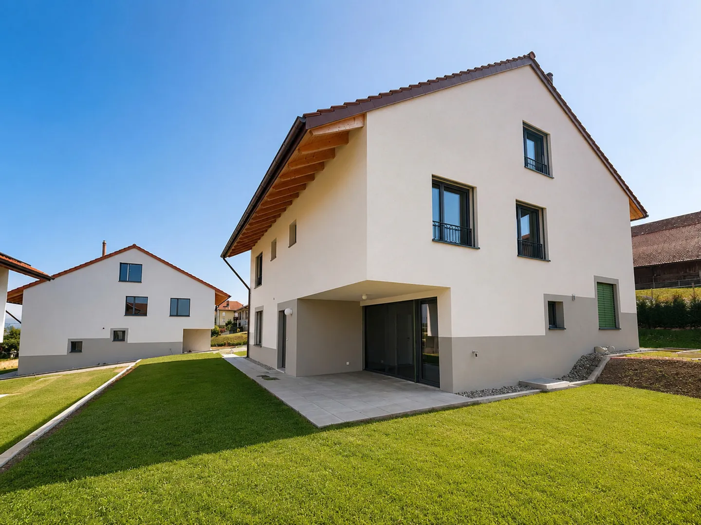Charming Semi-Detached Villa - Photo 13 of 15