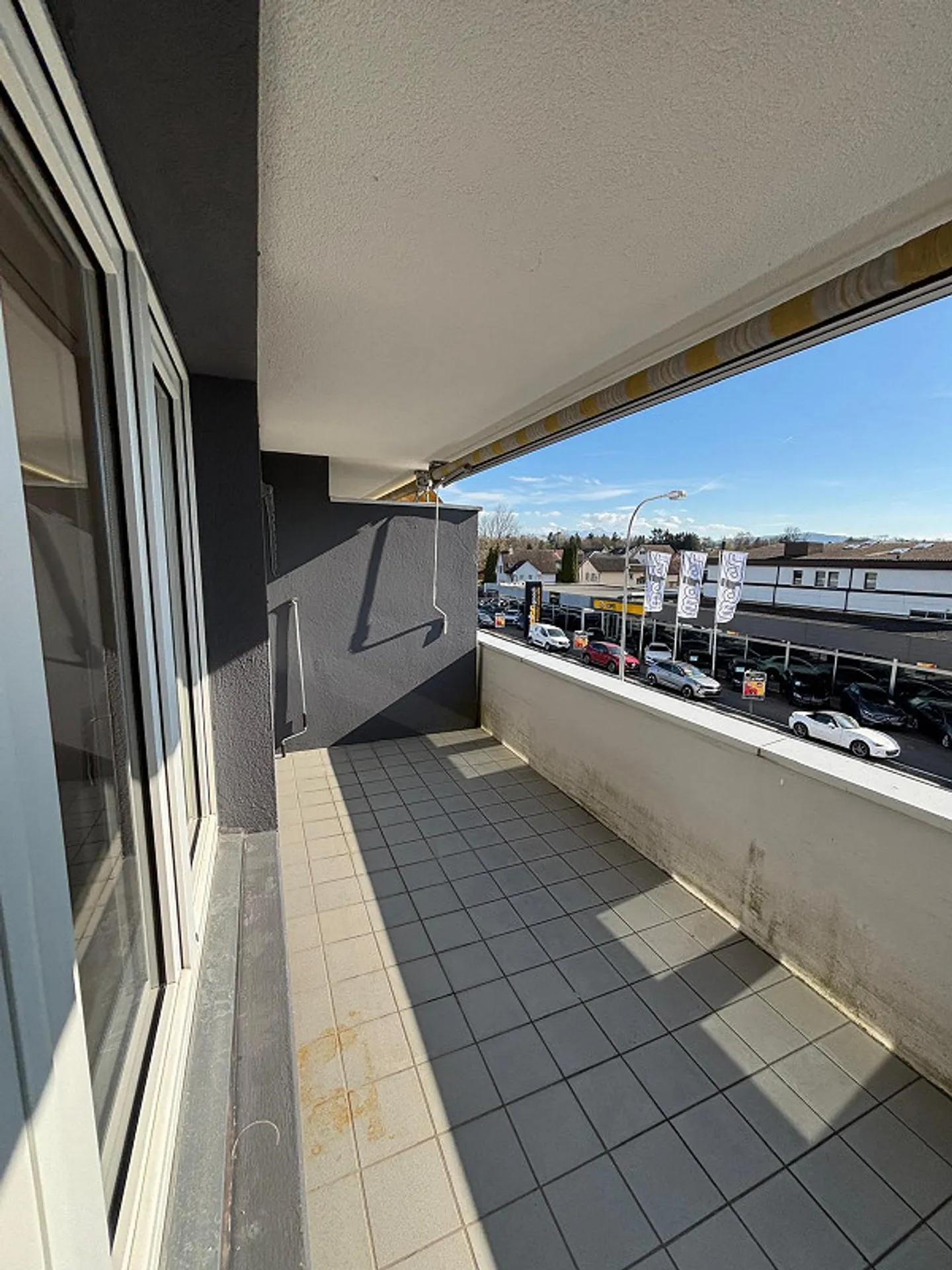 Geräumiges Penthouse mit Balkon - Foto 10 von 13