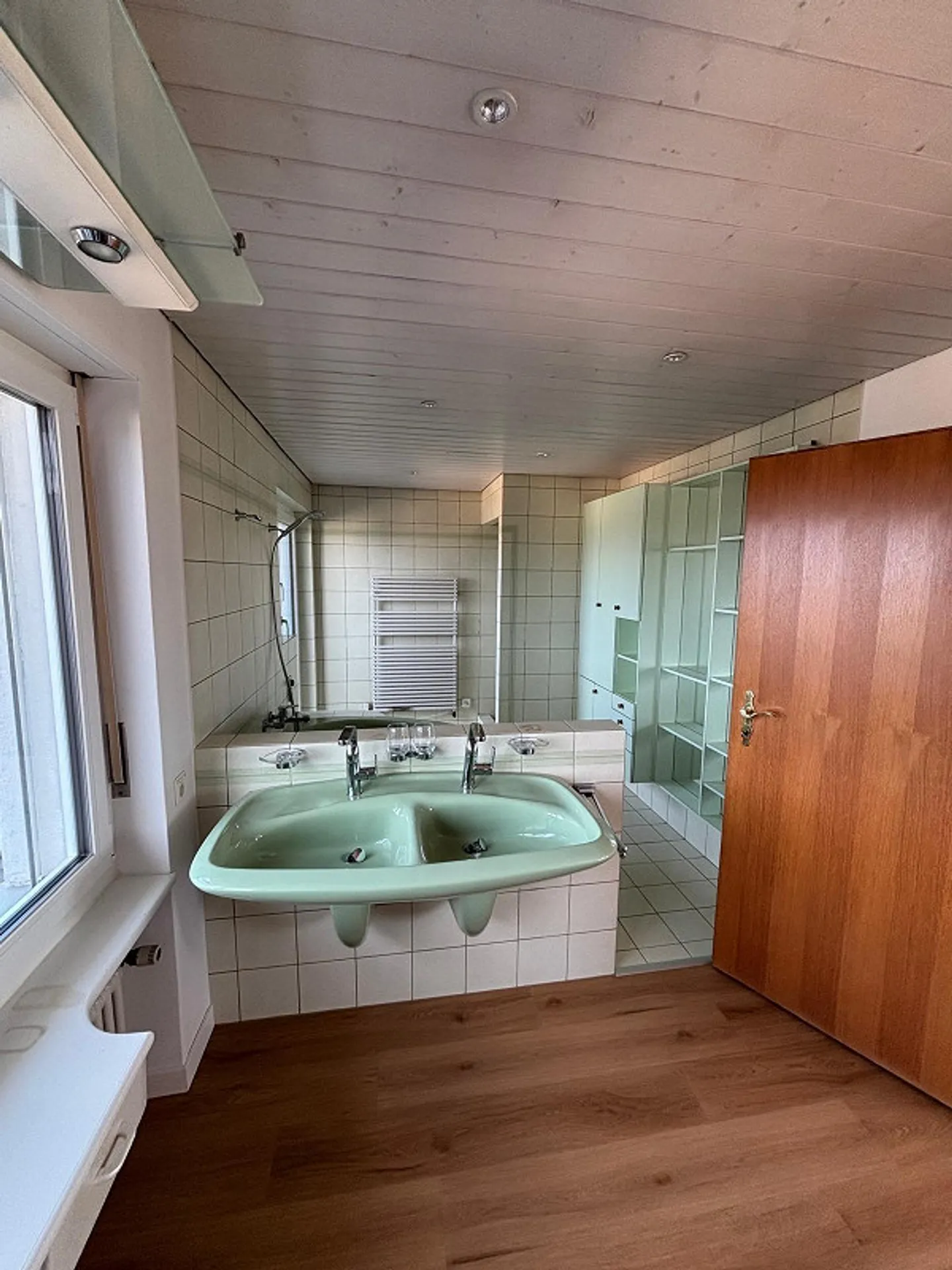 Geräumiges Penthouse mit Balkon - Foto 13 von 13