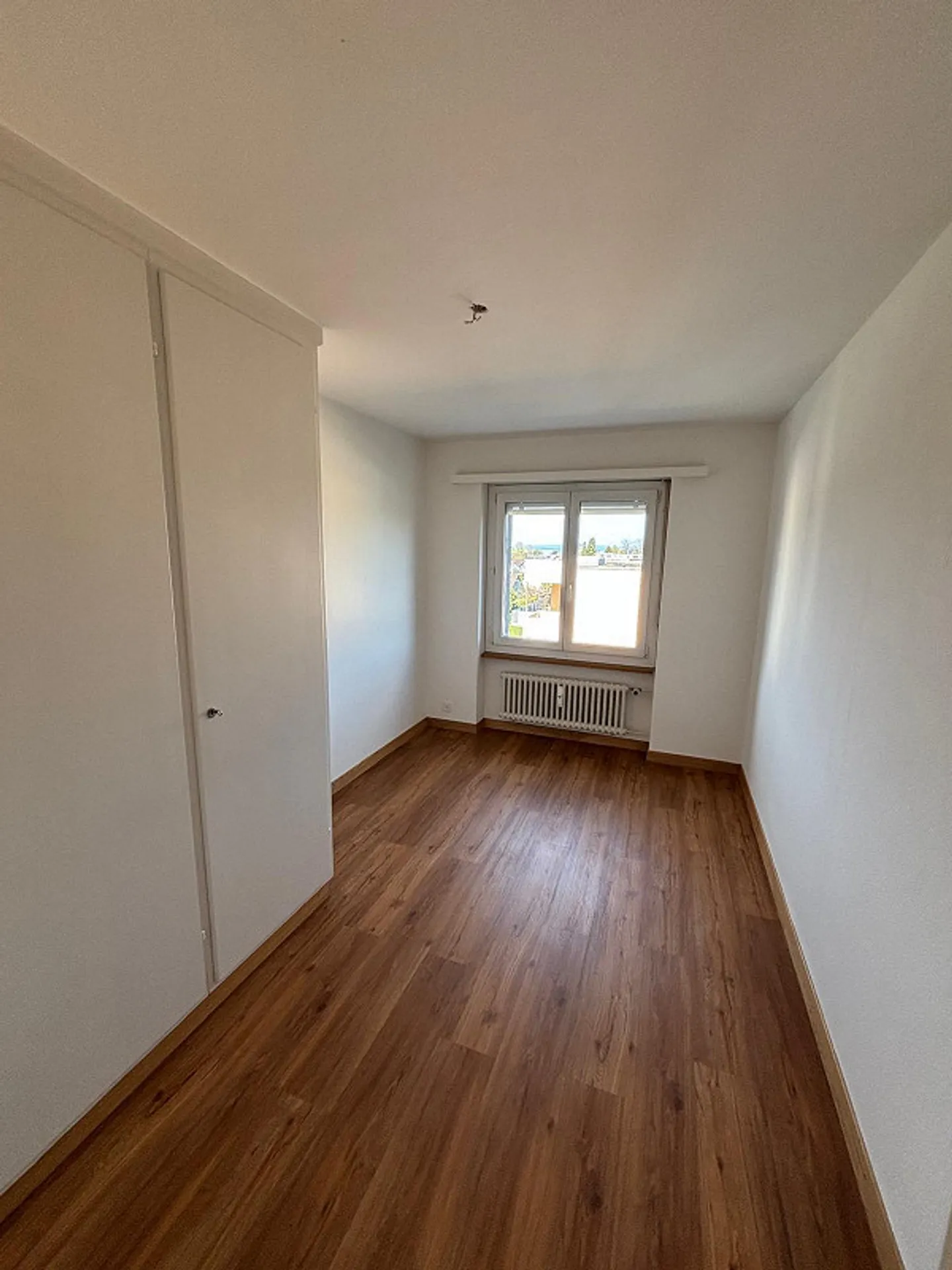 Geräumiges Penthouse mit Balkon - Foto 7 von 13