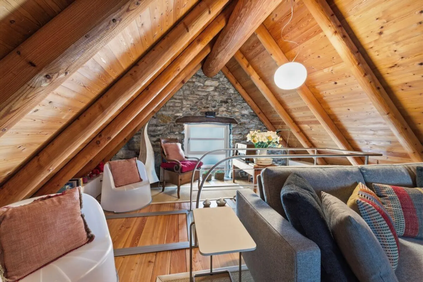 Rustique en Pierre de Style Loft au Cœur de la Vallée de Verzascatal - Photo 6 sur 9