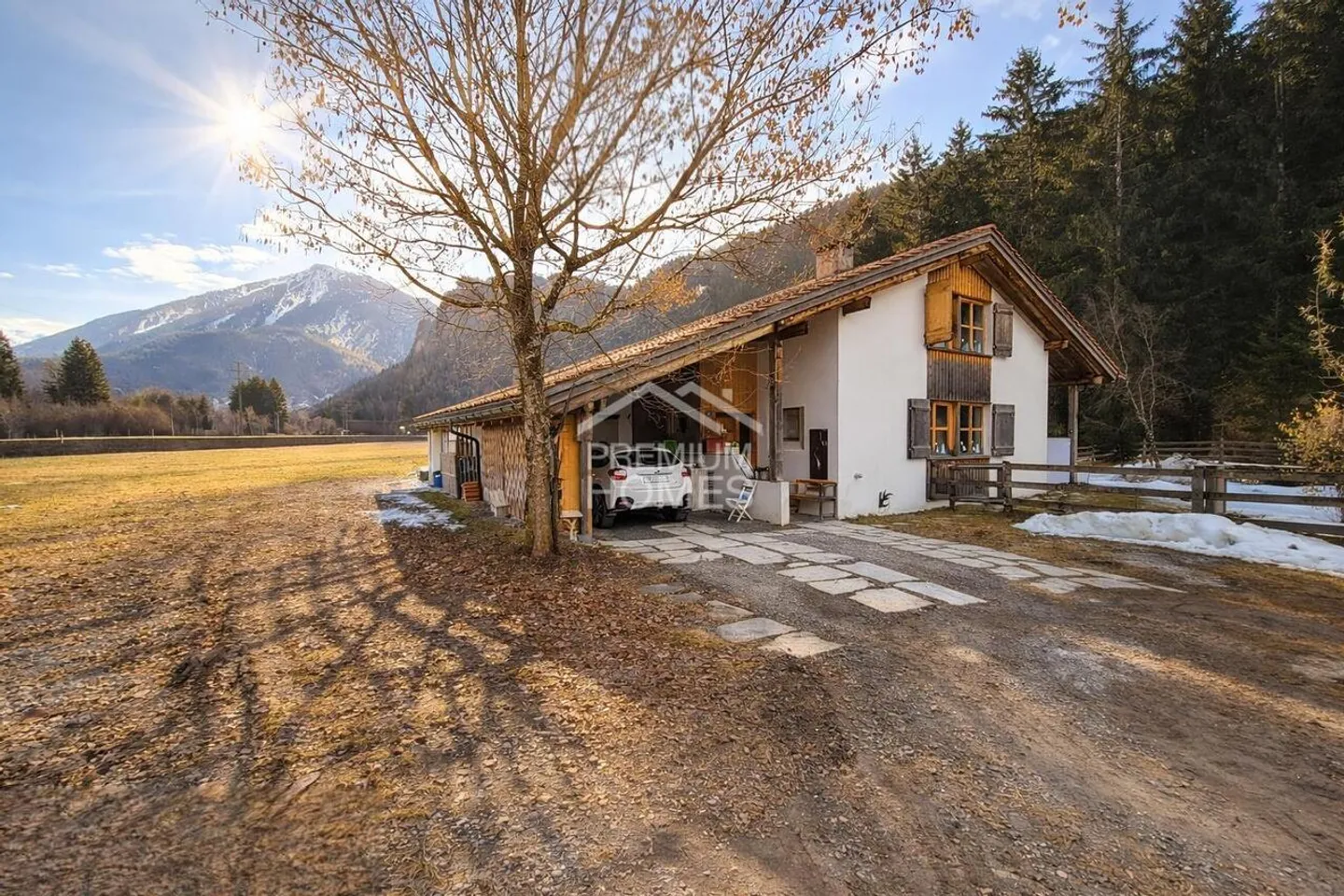 Charmantes Chalet mit Cheminée - Foto 1 von 9