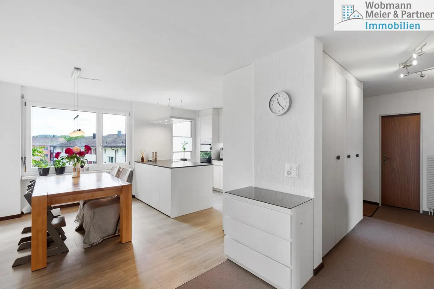 Appartement de 4.5 pièces dans un quartier résidentiel calme à Effretikon - Photo 2 sur 7