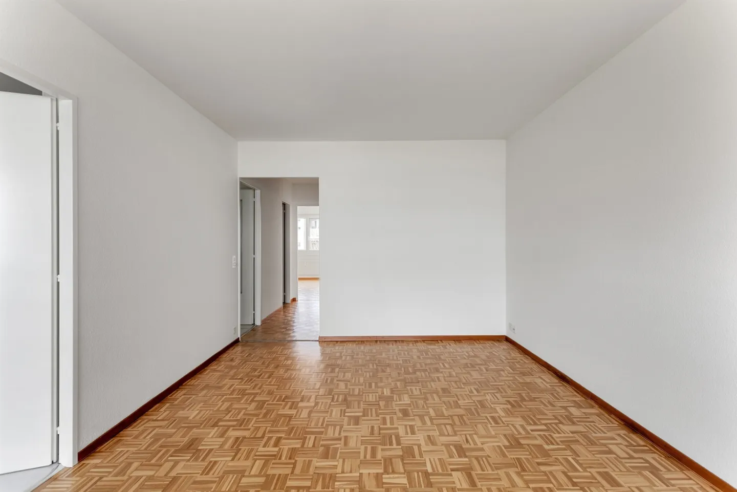 Spacious Apartment in Fribourg - Photo 4 of 8