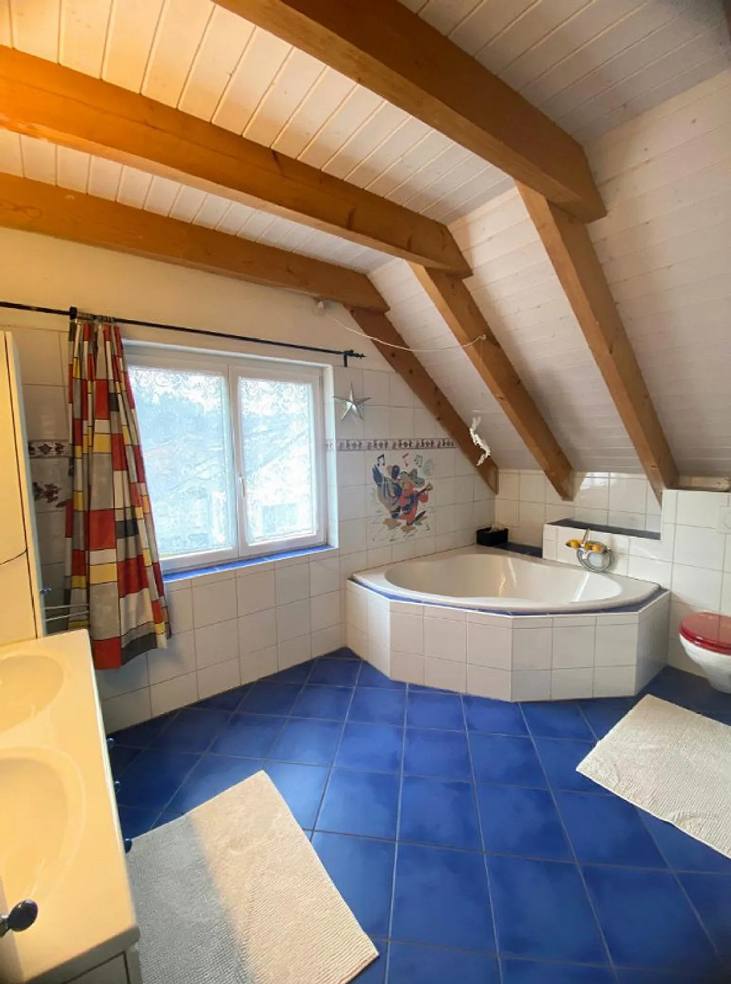 Charming 7.5-Room Single-Family House in Quiet Location of Bubendorf - Photo 17 of 22