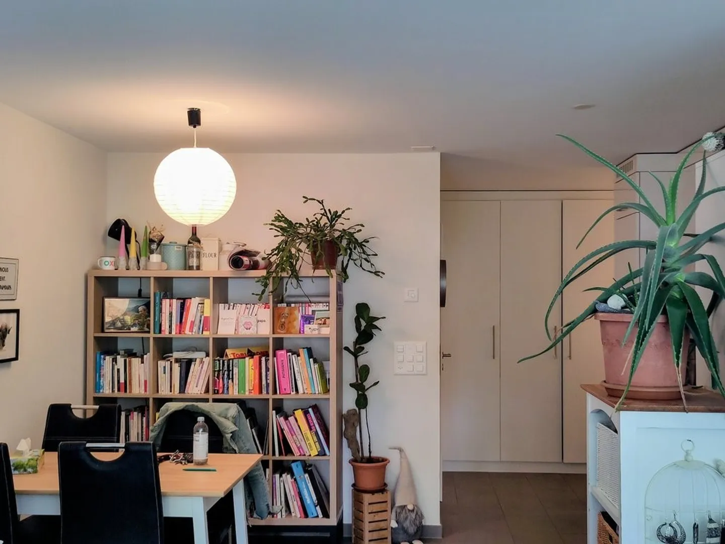 Studio au rez-de-chaussée - Photo 3 sur 8