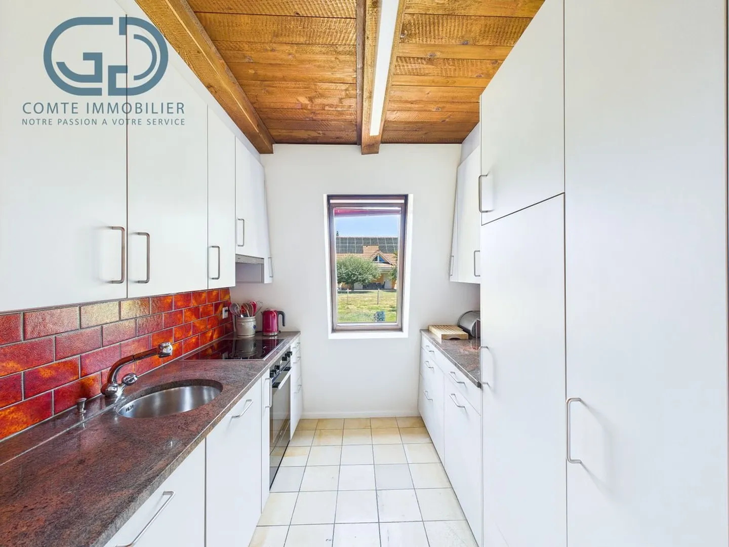Single-family house with great potential in Glovelier - Plot of 1943 m2 - Photo 6 of 13