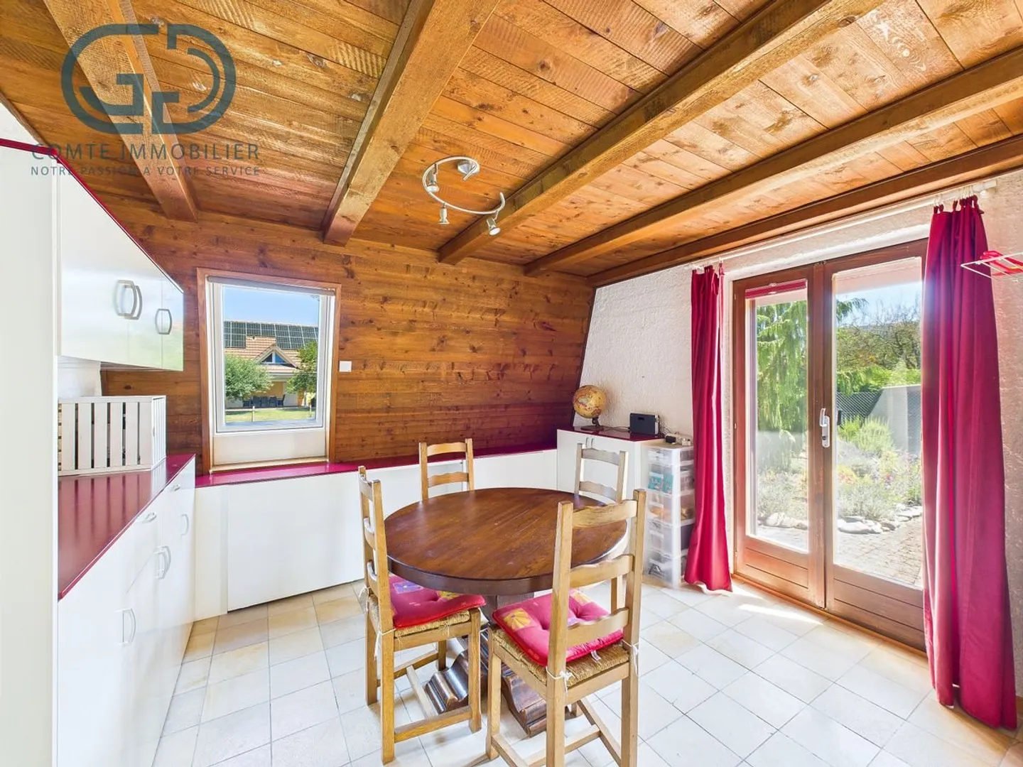 Single-family house with great potential in Glovelier - Plot of 1943 m2 - Photo 7 of 13