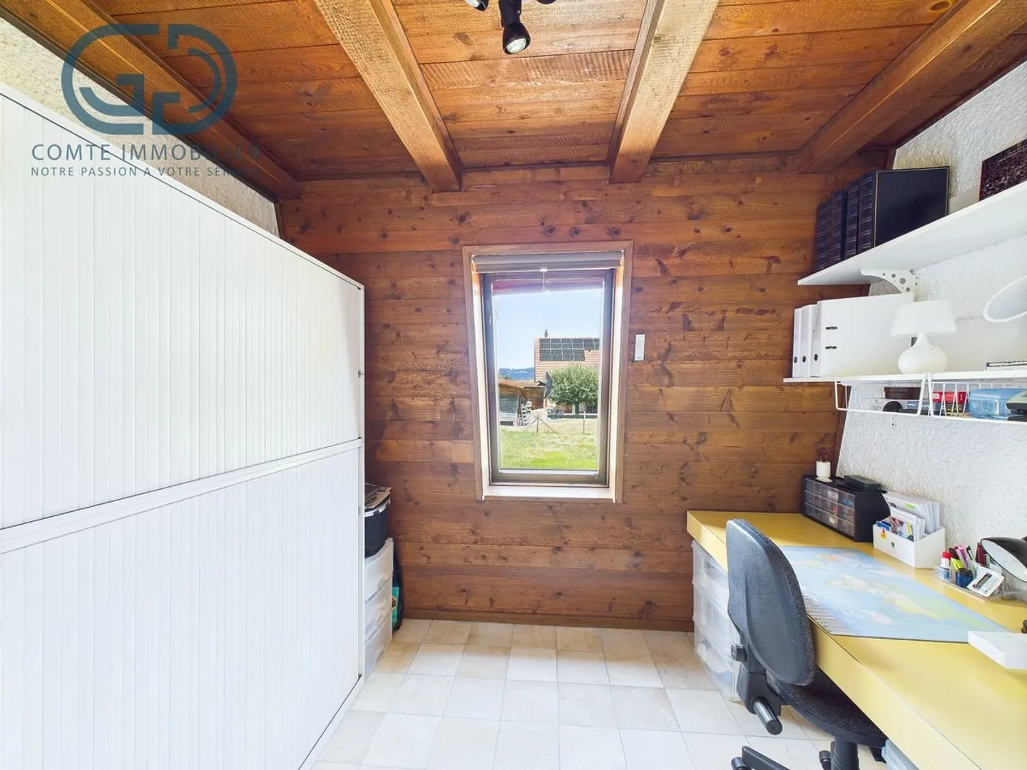 Single-family house with great potential in Glovelier - Plot of 1943 m2 - Photo 8 of 13