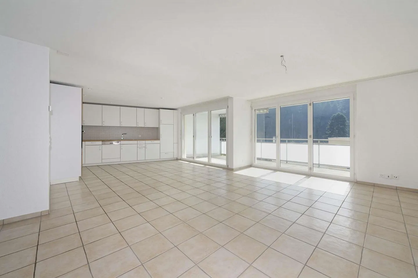 Appartement calme de 3,5 pièces avec vue sur le Pilatus - Photo 2 sur 9