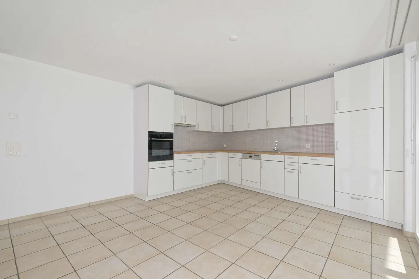 Appartement calme de 3,5 pièces avec vue sur le Pilatus - Photo 3 sur 9