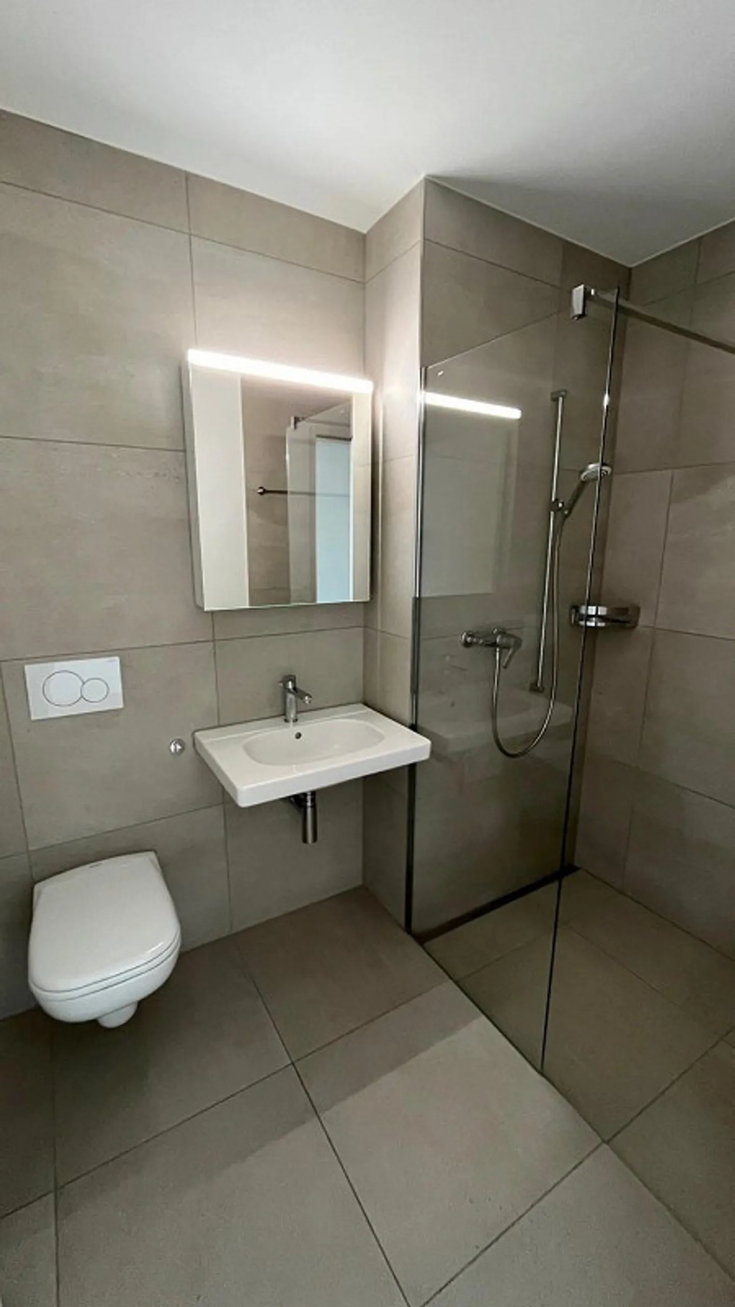 Appartamento moderno e di alta qualità - Foto 9 di 13